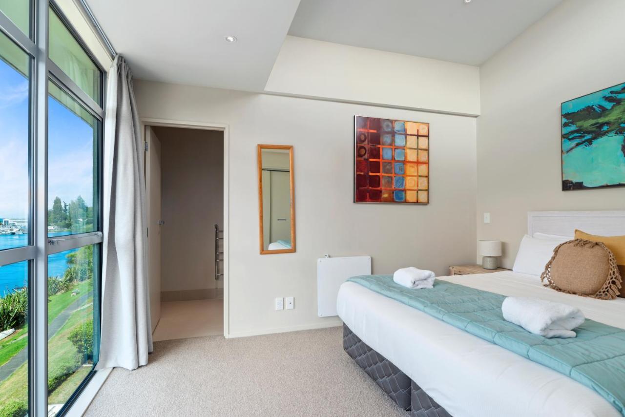 Two Views Taupo Apartment エクステリア 写真